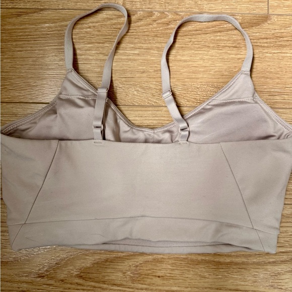 5/$25 - H&M Beige sport’s bra - size S/M - Picture 2 of 4